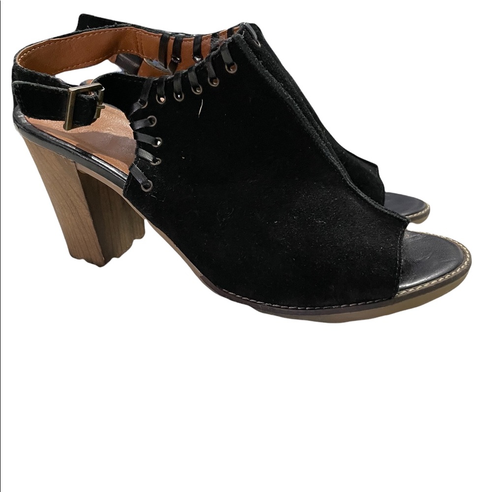 Belle Vita black suede open toe Sandler size 9